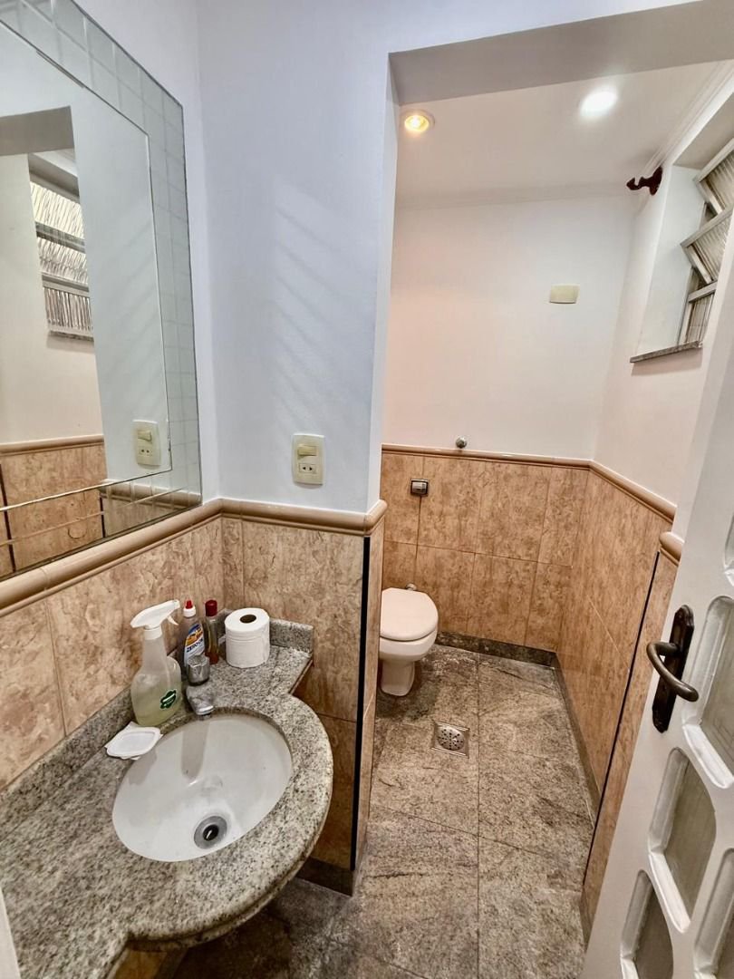 Sobrado com 3 dormitórios, 200 m² - venda por R$ 2.350.000,00 ou aluguel por R$ 12.500,00/mês - Embaré - Santos/SP