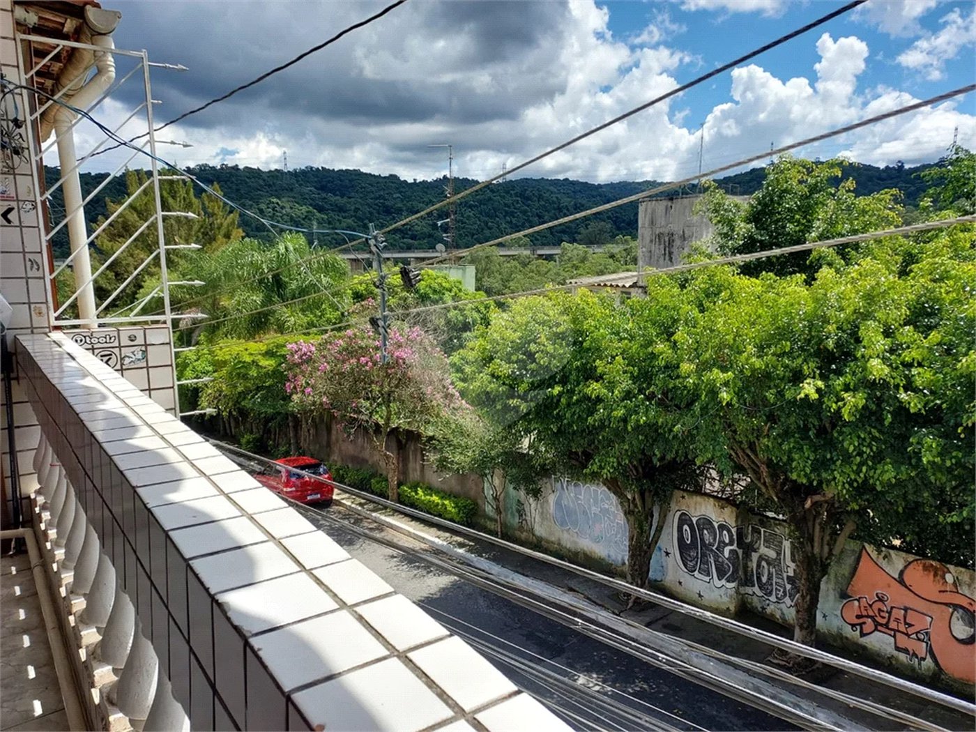 Sobrado à venda com 3 quartos em Horto, São Paulo, SP