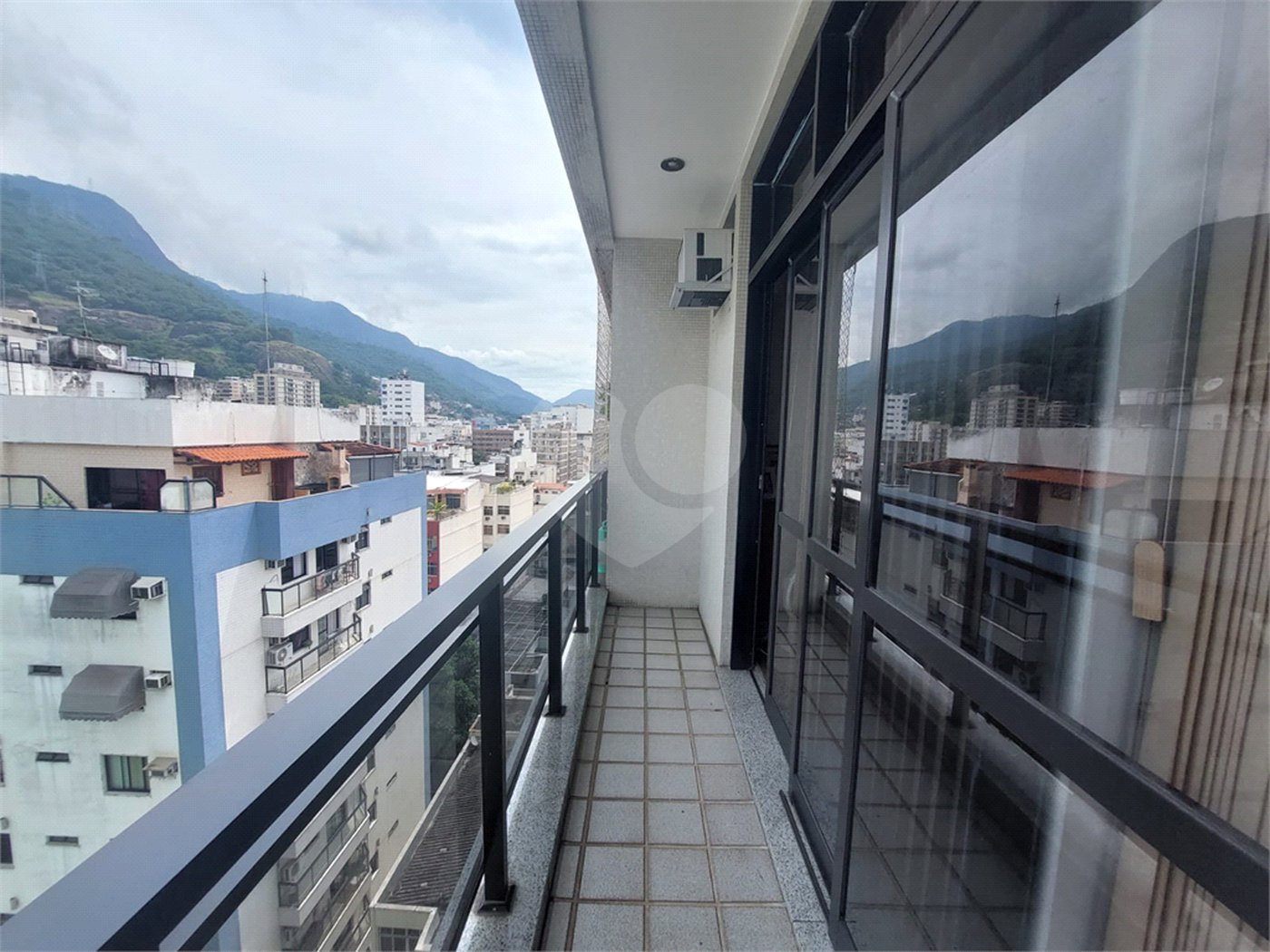 Cobertura à venda com 3 quartos, sendo 1 suíte, em Tijuca, Rio de Janeiro, RJ