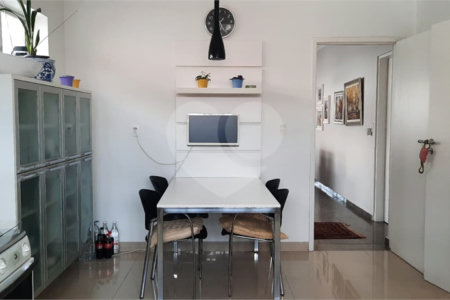 Casa à venda ou para alugar com 3 suítes em Alto da Lapa, São Paulo, SP