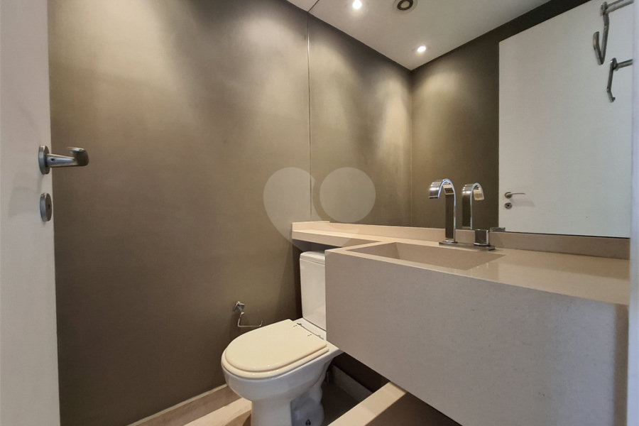 Apartamento à venda com 3 suítes em Lapa, São Paulo, SP