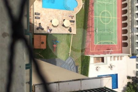 Apartamento à venda com 3 suítes em Vila Suzana, São Paulo, SP