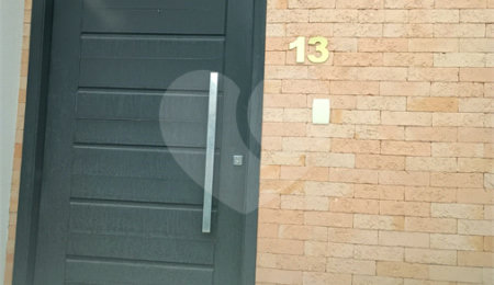 Casa à venda ou para alugar com 3 suítes no condomínio Quinta das Oliveiras, Valinhos - SP