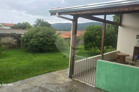 Chácara à venda com 3 quartos em Jardim Residencial Bela Vista (vilarejo), Cabreúva, SP