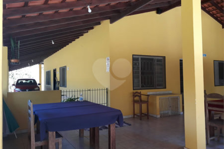 Sítio à venda com 9 quartos, sendo 7 suítes, no Centro, Monteiro Lobato, SP