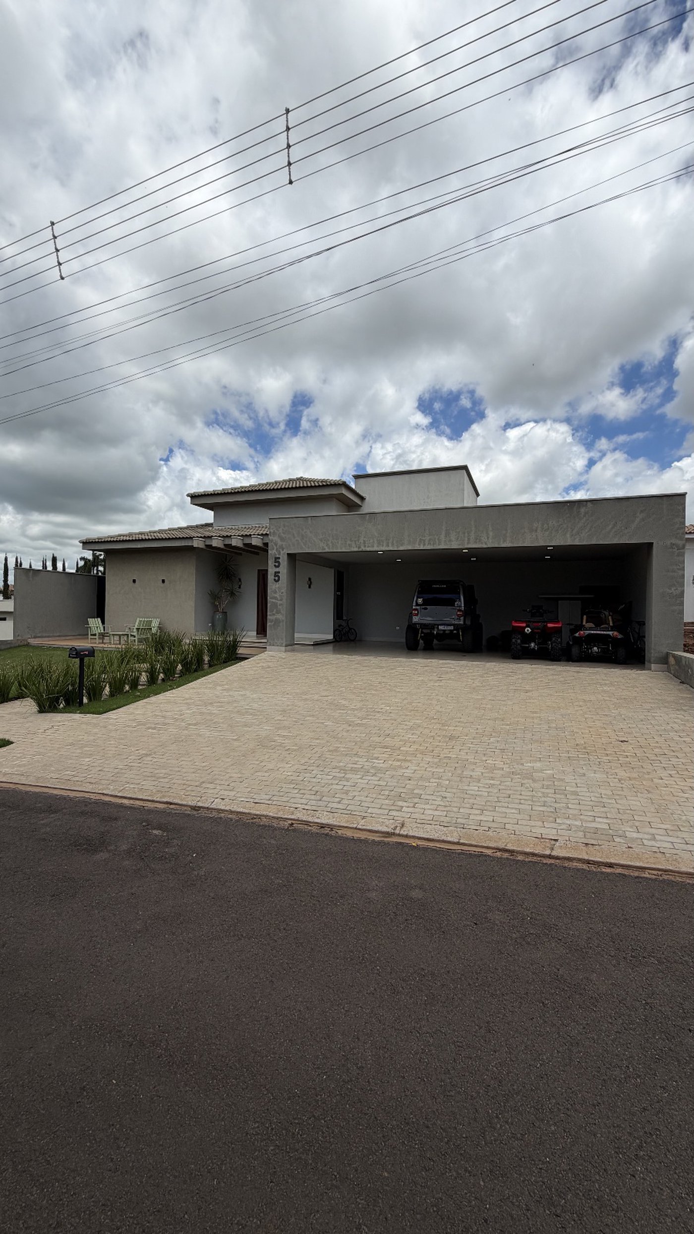 Casa à venda com 4 suítes no condomínio Gramado Park Residencial, Álvares Machado - SP