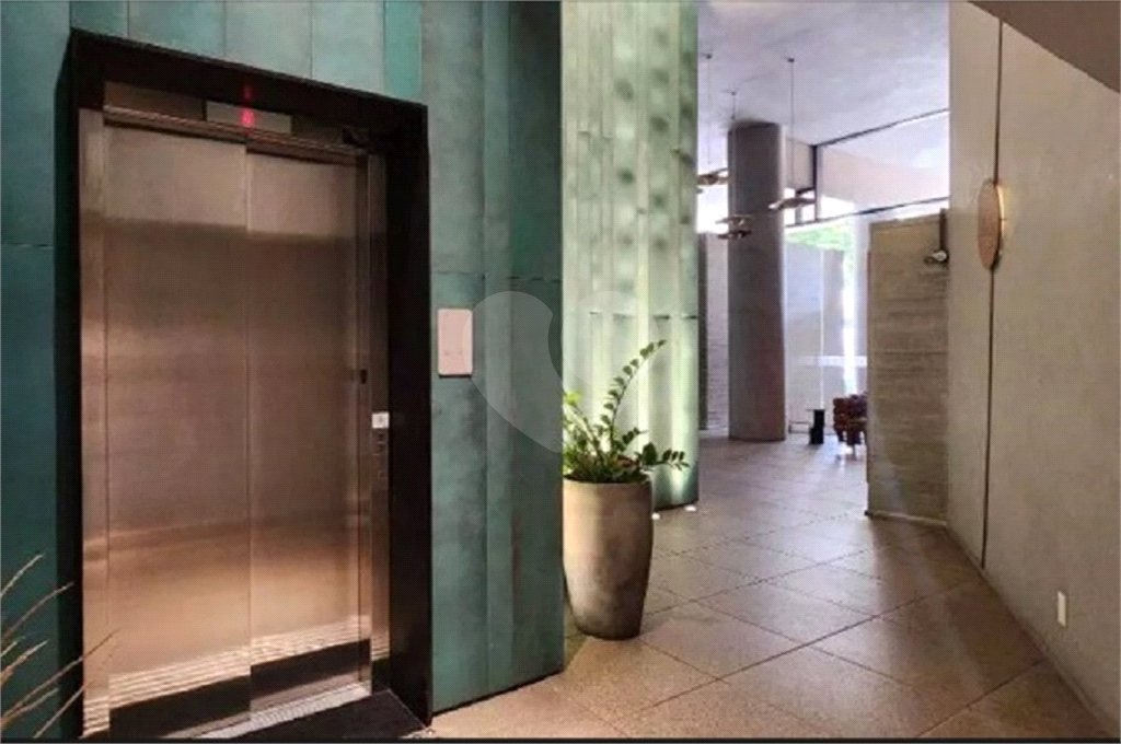 Apartamento à venda com 3 suítes em Indianópolis, São Paulo, SP