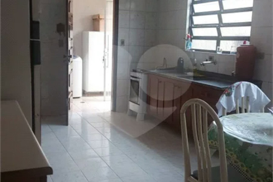 Sobrado à venda com 3 quartos, sendo 1 suíte, em Parque Vitória, São Paulo, SP