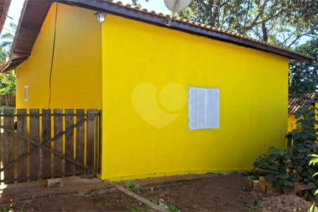 Chácara à venda com 3 suítes em Vila Xisto, São Miguel Arcanjo, SP