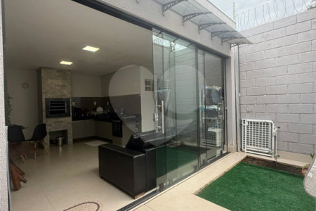 Casa à venda com 2 quartos no condomínio Montenegro, Cuiabá - MT