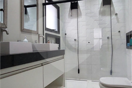 Casa para alugar com 5 quartos, sendo 1 suíte, no condomínio Figueira Garden, Atibaia - SP