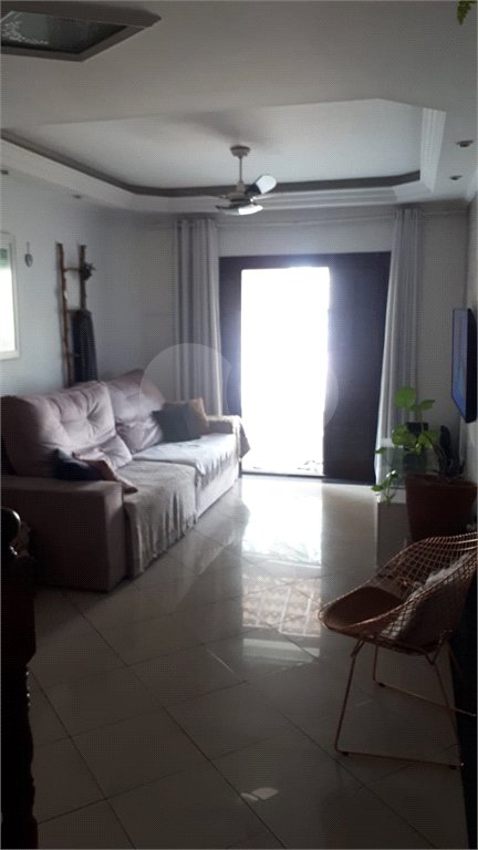 Casa à venda com 3 quartos, sendo 2 suítes,  em Vila Rosália, Guarulhos, SP