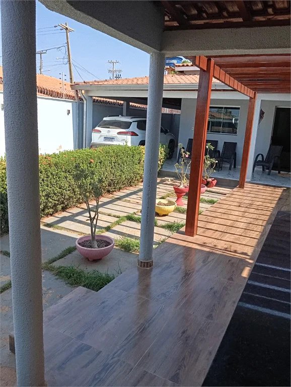 Casa à venda com 3 quartos, sendo 1 suíte, em São Luís, Balsas, MA