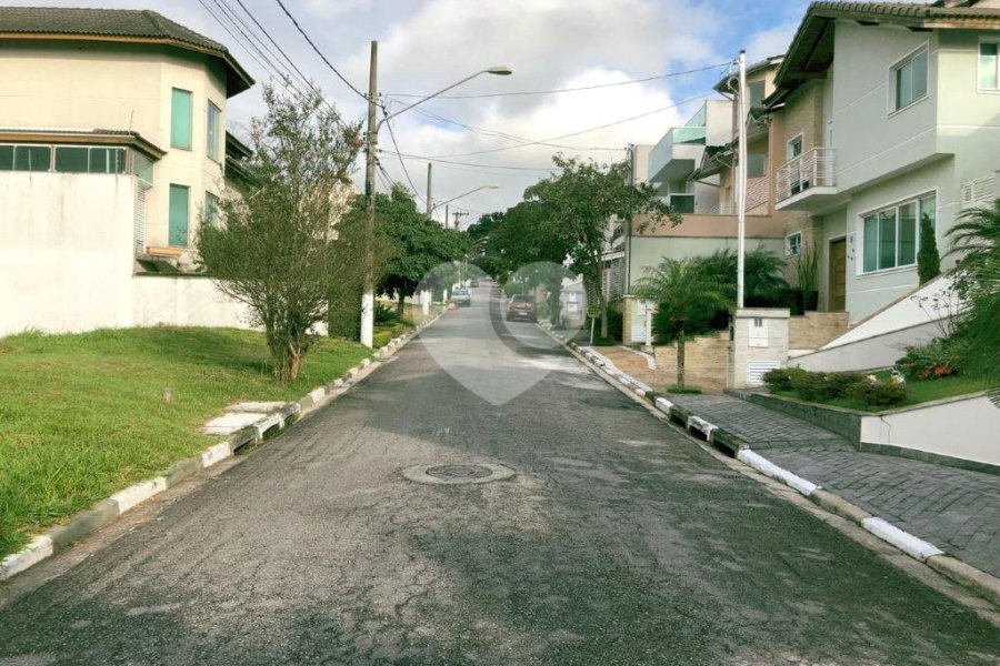 Terreno à venda em Horto, São Paulo, SP