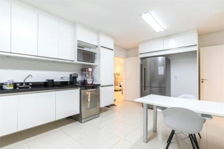 Casa à venda com 4 suítes no condomínio Residencial Villa Fiume Rosso, São Paulo - SP