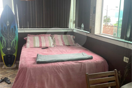 Sobrado à venda com 2 quartos, sendo 1 suíte, em Estância Balneária Hawai, Caraguatatuba, SP