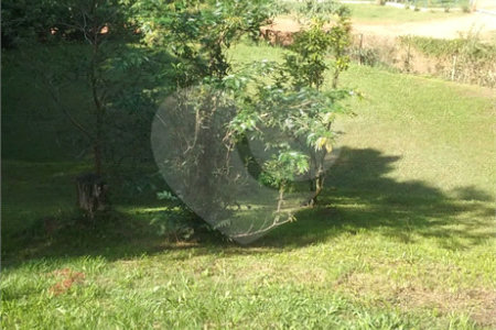 Casa à venda com 6 quartos, sendo 3 suítes, em Monte Alegre, Vinhedo, SP