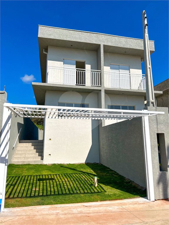 Casa à venda com 2 suítes em Vila Santa Helena, Atibaia, SP