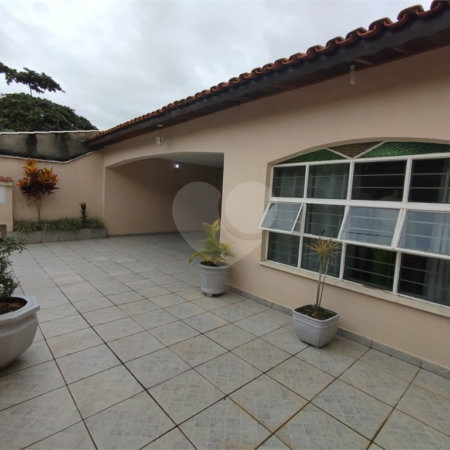 Casa à venda com 3 quartos, sendo 1 suíte, em Jardim Leocádia, Sorocaba, SP