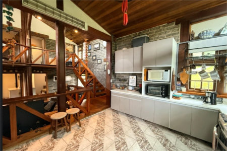 Casa à venda com 4 suítes em Vila Natal, Campos do Jordão, SP