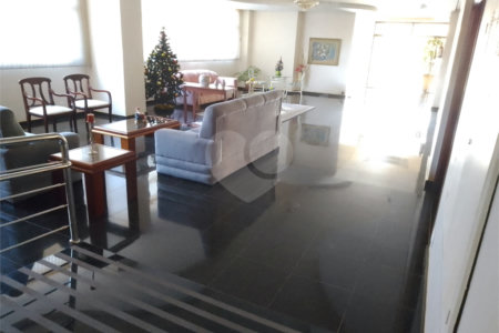 Apartamento à venda com 3 quartos, sendo 1 suíte, no Centro, Araraquara, SP