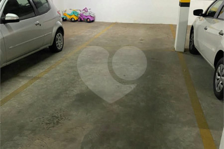 Apartamento à venda com 3 quartos, sendo 1 suíte,  em Vila Santana, Araraquara, SP