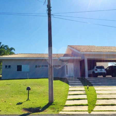 Casa à venda com 3 suítes no condomínio Portal do Sabiá, Araçoiaba da Serra - SP