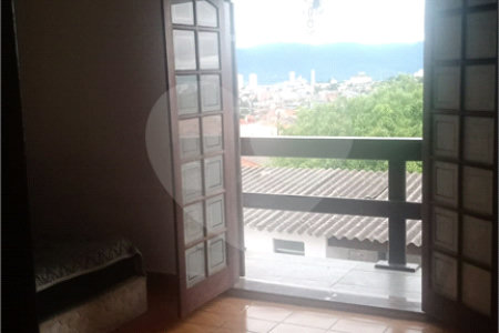 Casa à venda com 3 quartos, sendo 1 suíte,  em Jardim Jussara, Mogi das Cruzes, SP