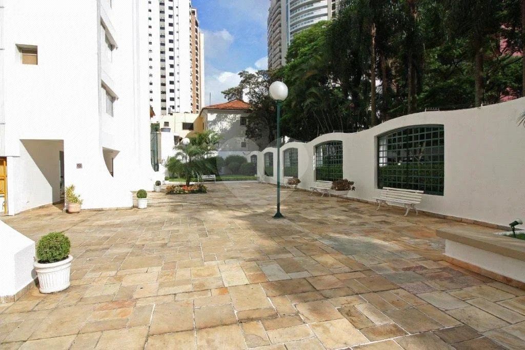 Apartamento à venda com 3 quartos, sendo 1 suíte, em Alto da Lapa, São Paulo, SP