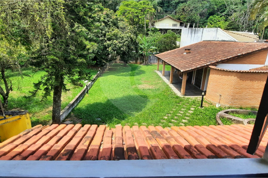 Casa à venda ou para alugar com 4 quartos, sendo 2 suítes, em Mantiqueira, Mairiporã, SP