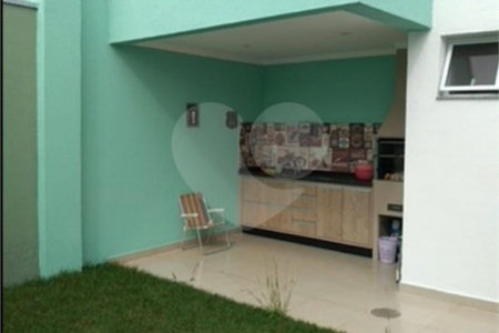 Casa à venda com 3 quartos, sendo 1 suíte, no condomínio Vilagio Vista Real, Paulínia - SP