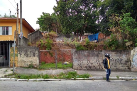 Terreno à venda em Jardim Cambara, São Paulo, SP