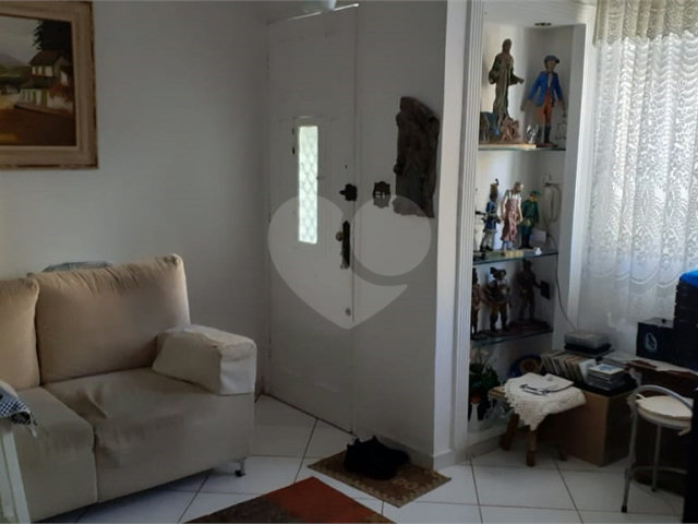 Casa de Vila à venda com 4 quartos, sendo 1 suíte,  em Santana, São Paulo, SP