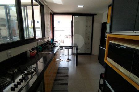 Casa à venda com 3 suítes no condomínio Reserva dos Vinhedos, Louveira - SP