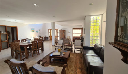 Casa à venda com 4 suítes no condomínio Santa Teresa, Itupeva - SP
