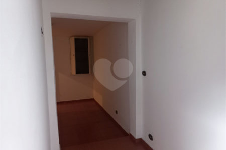 Sobrado à venda com 3 quartos em Jaguaré, São Paulo, SP
