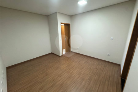 Casa Térrea à venda com 4 suítes em Jardim dos Pinheiros, Atibaia, SP