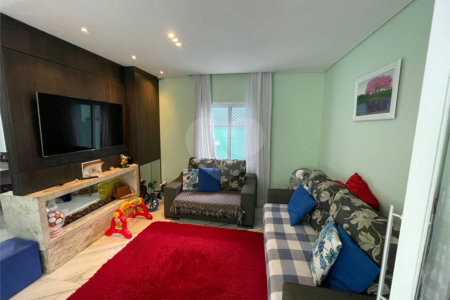 Casa à venda com 1 quarto, sendo 3 suítes, no condomínio Aruã Brisas I, Mogi das Cruzes - SP