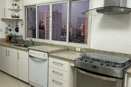 Apartamento à venda com 4 suítes em Real Parque, São Paulo, SP