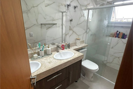Sobrado à venda com 3 quartos, sendo 1 suíte, em Santa Teresinha, São Paulo, SP