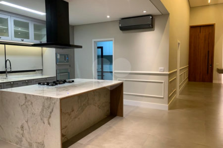 Casa à venda com 3 suítes no condomínio Residencial Granville, Atibaia - SP