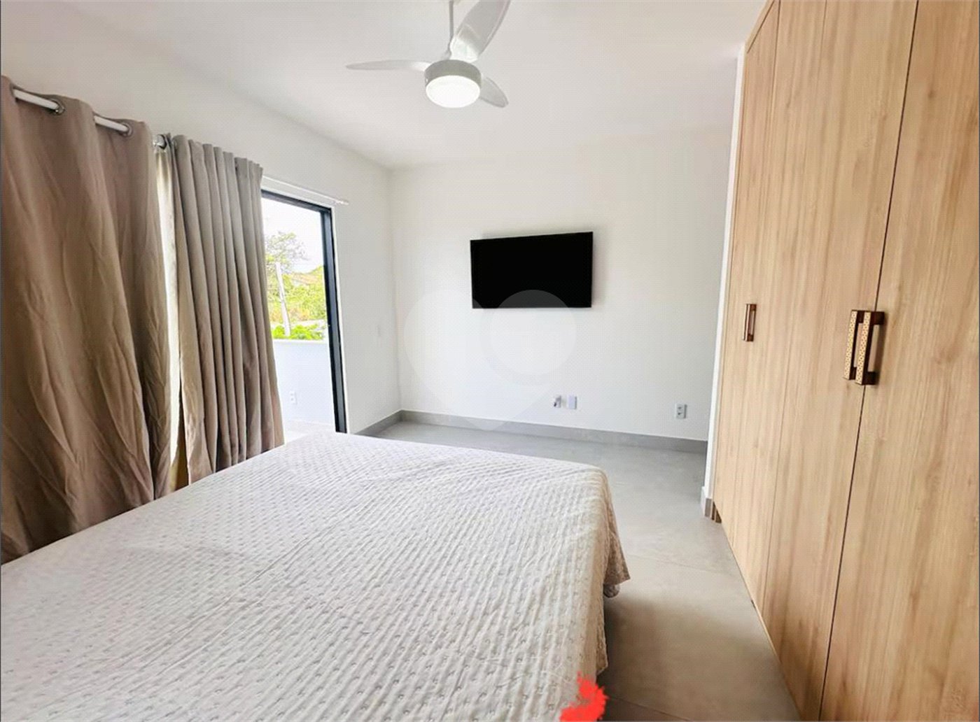 Casa à venda com 6 quartos, sendo 4 suítes,  em Caravelas, Armação dos Búzios, RJ