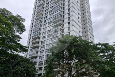Cobertura à venda ou para alugar com 5 quartos, sendo 4 suítes,  em Jardim Marajoara, São Paulo, SP