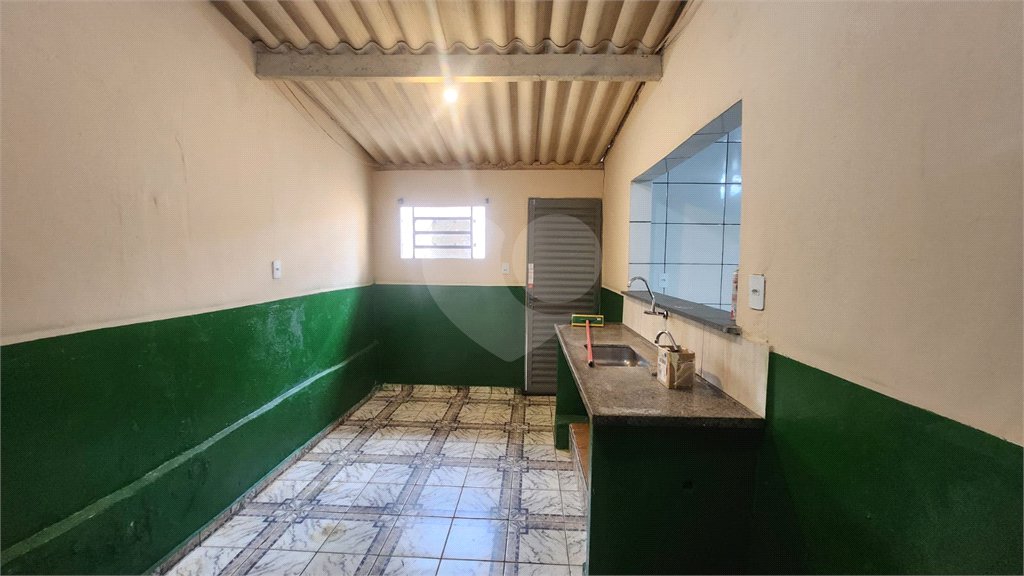 Casa à venda com 4 quartos, sendo 1 suíte, em Jardim Roberto Selmi Dei, Araraquara, SP