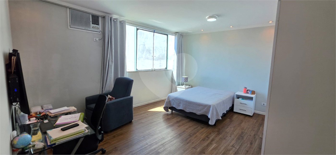 Casa Térrea à venda ou para alugar com 8 quartos, sendo 4 suítes, em Vila Pereira Barreto, São Paulo, SP