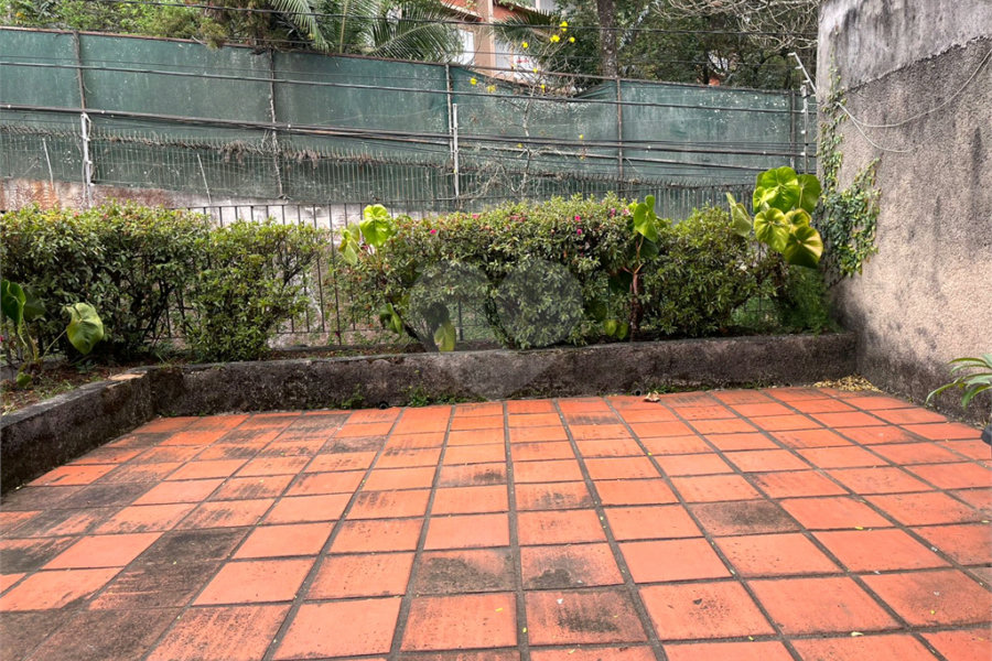 Sobrado à venda com 3 quartos, sendo 1 suíte, em Morumbi, São Paulo, SP
