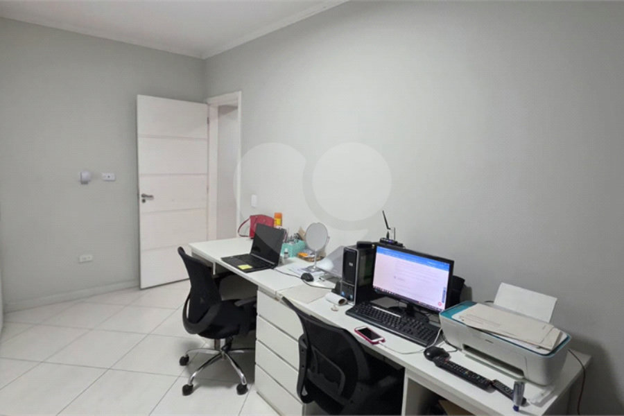 Casa Térrea à venda ou para alugar com 8 quartos, sendo 4 suítes, em Vila Pereira Barreto, São Paulo, SP