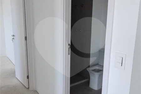 Apartamento à venda com 2 quartos, sendo 1 suíte,  em Pinheiros, São Paulo, SP