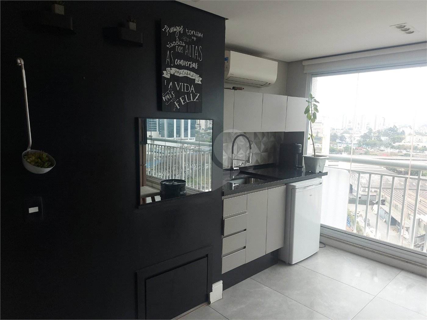 Apartamento à venda com 3 quartos, sendo 1 suíte, em Barra Funda, São Paulo, SP