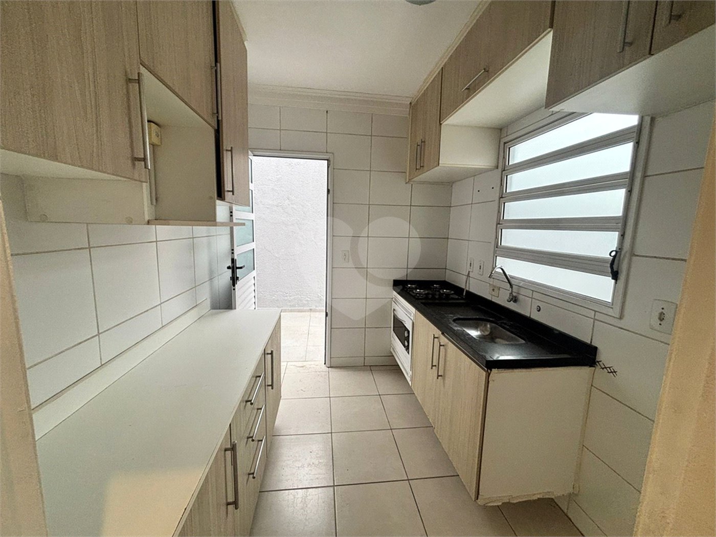 Casa Térrea à venda com 2 quartos, sendo 1 suíte, em Conjunto Residencial Jardim Villagio Torino, Sorocaba, SP
